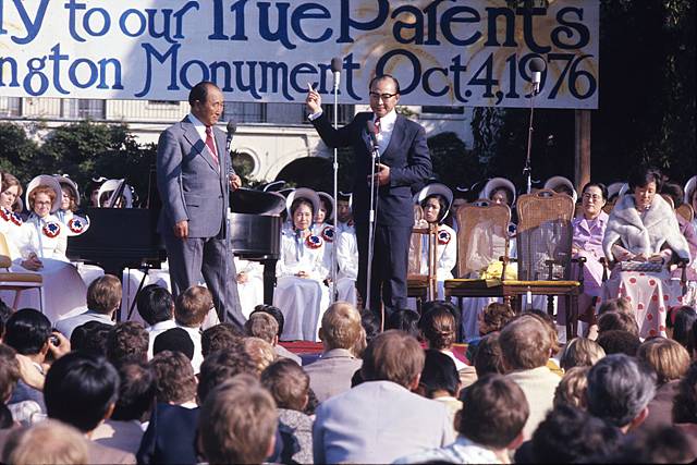 Під час промови на мітингу біля пам’ятника Вашингтону, 1976 рік